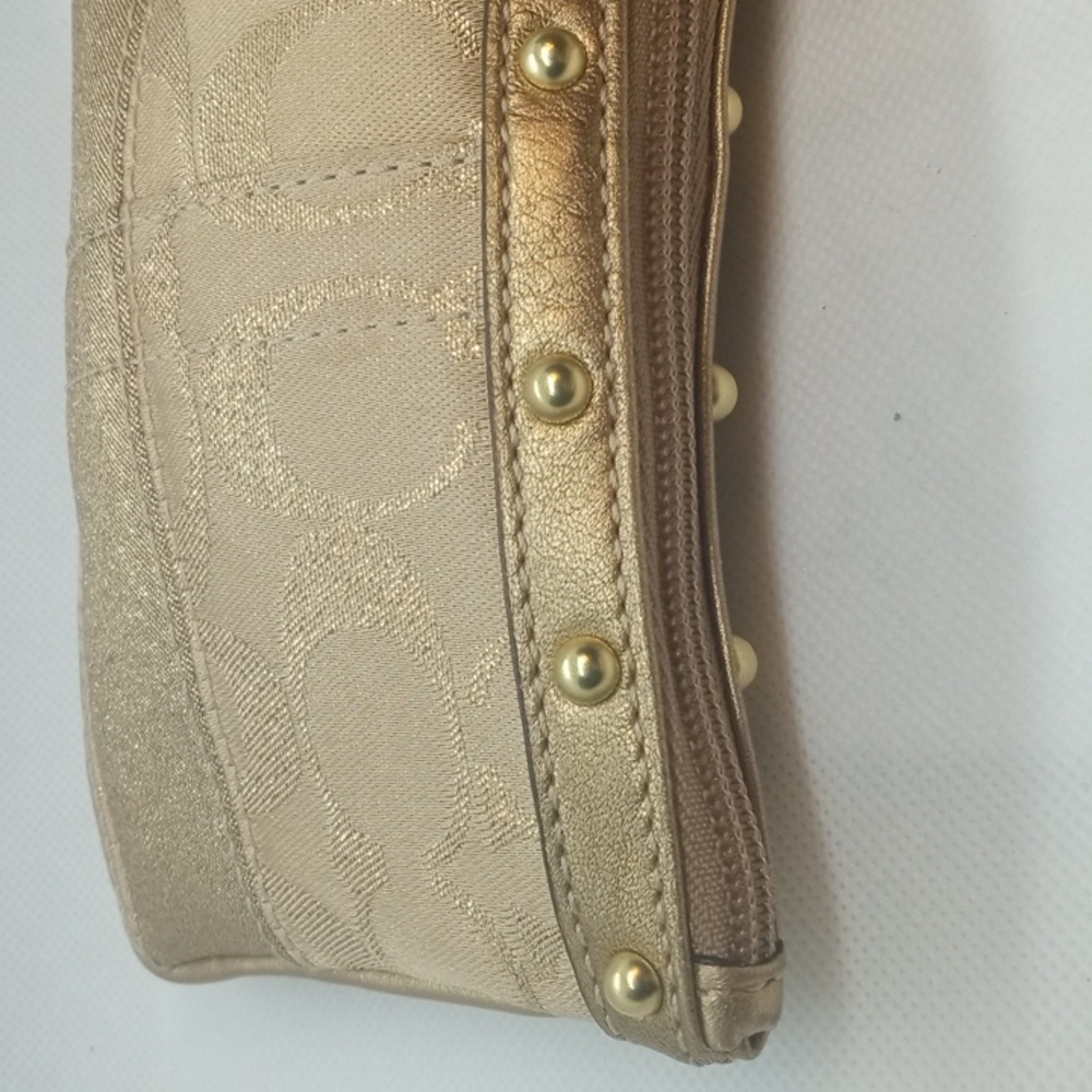 COACH SIGNATURE STUD WRISTLET - Picture 6 of 10